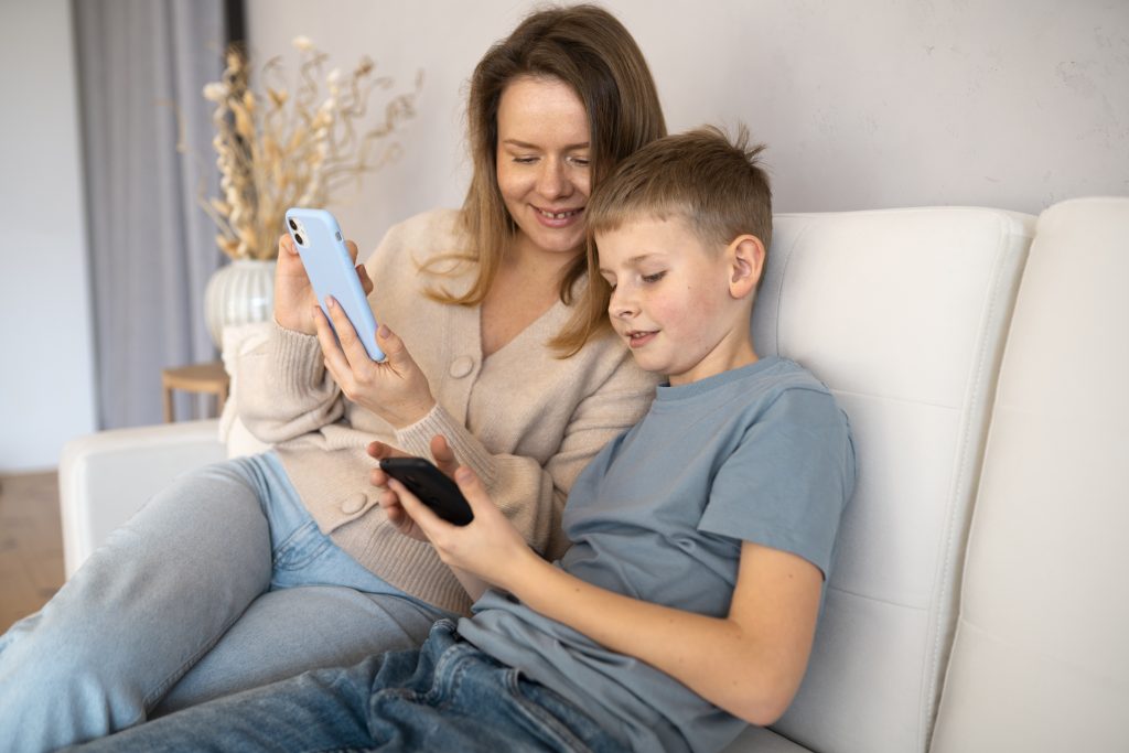 Top AI Parenting App UK Reviews 2025